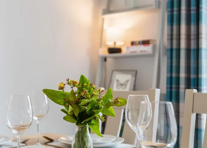 Robins - Beautiful North Yorkshire Stone York