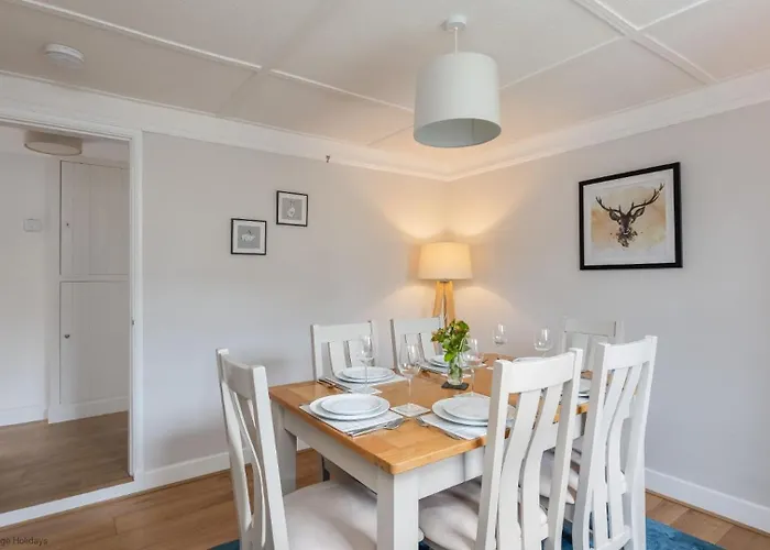 Robins - Beautiful North Yorkshire Stone *