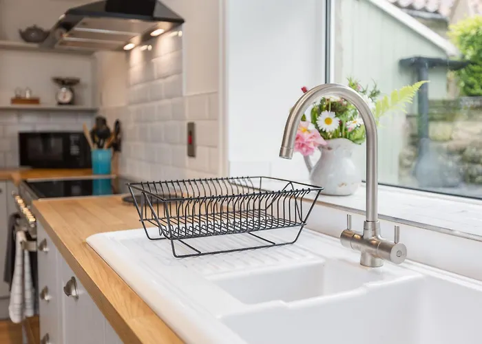 Robins - Beautiful North Yorkshire Stone *