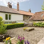 Moorside Cottage - Beautiful North Yorkshire Stone Cottage בית נופש
